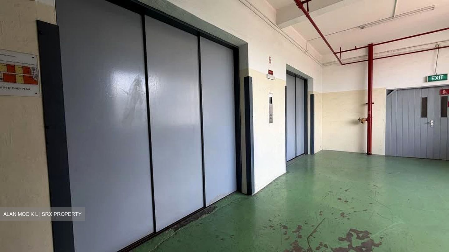 Chancerlodge Complex (D14), Factory #552461151